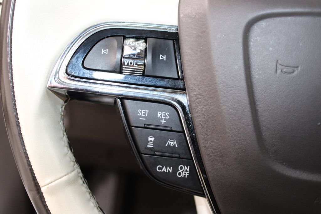 Used 2023 Lincoln Nautilus Black Label w/ Class II Trailer Tow Package AWD/4WD image 36