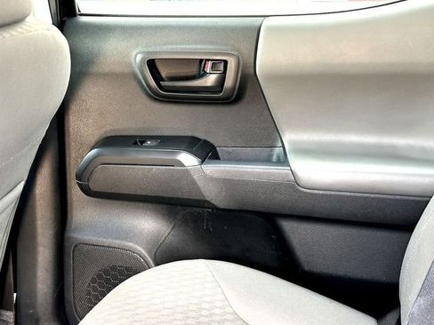 Used 2023 Toyota Tacoma SR AWD/4WD image 20