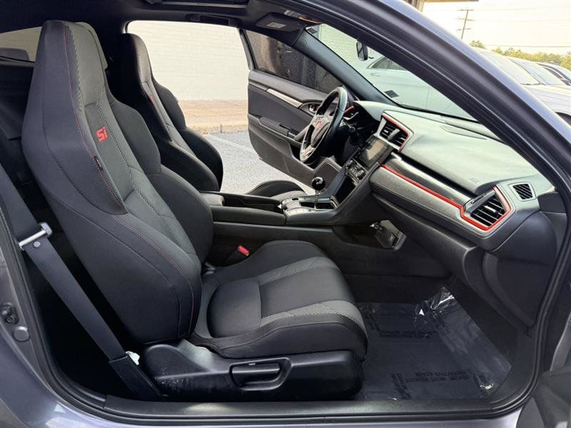Used 2018 Honda Civic Si image 12