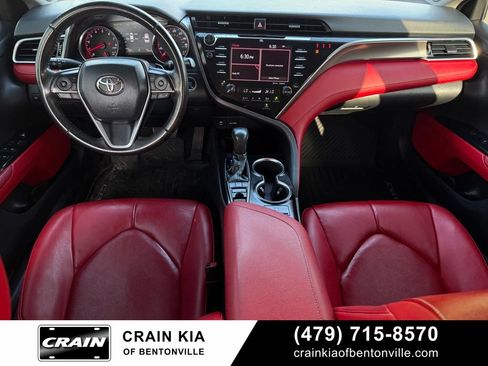 Used 2018 Toyota Camry XSE FWD image 28