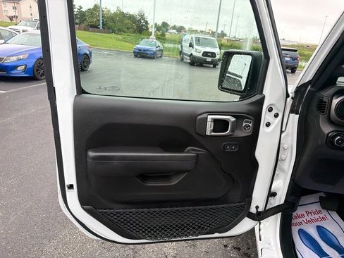 Used 2023 Jeep Wrangler Unlimited Sport AWD/4WD image 24