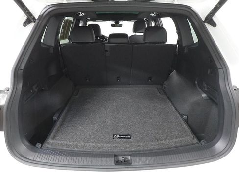 Used 2022 Volkswagen Tiguan SE R-Line AWD/4WD image 25