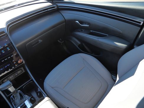 Used 2023 Hyundai Santa Cruz SEL Premium image 11