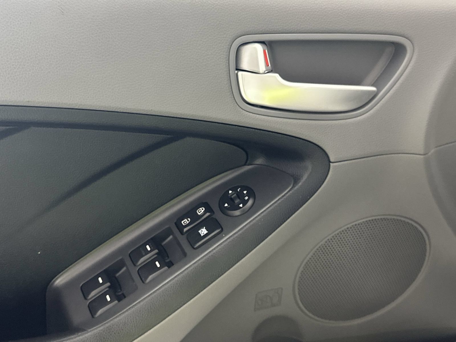Used 2017 Kia Forte LX FWD image 13