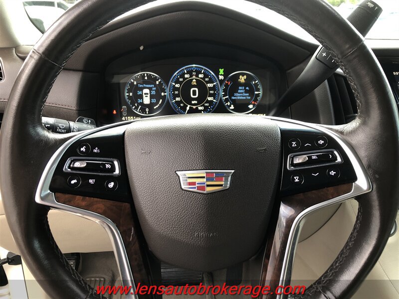 Used 2015 Cadillac Escalade 2WD image 13