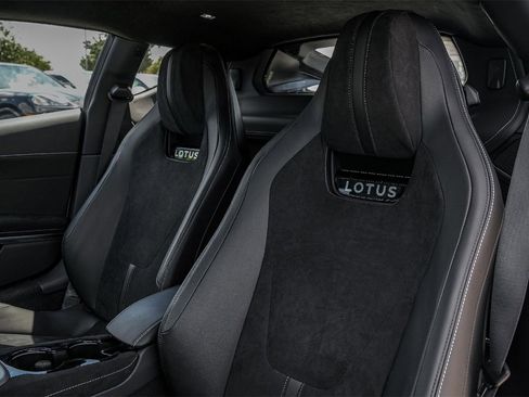 New 2025 Lotus Emira image 20