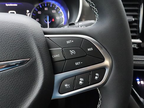 New 2026 Chrysler Pacifica Select image 33