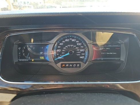 Used 2013 Ford Taurus Limited image 18