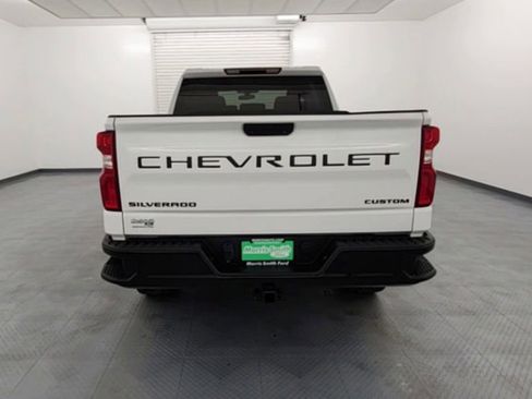 Used 2022 Chevrolet Silverado 1500 Custom Trail Boss w/ LPO, Dark Essentials Package image 7