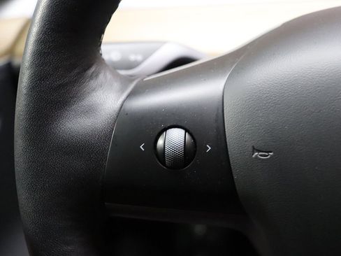 Used 2023 Tesla Model 3 Standard Range image 45