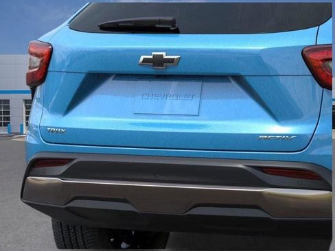 New 2026 Chevrolet Trax ACTIV w/ Sunroof Package image 15