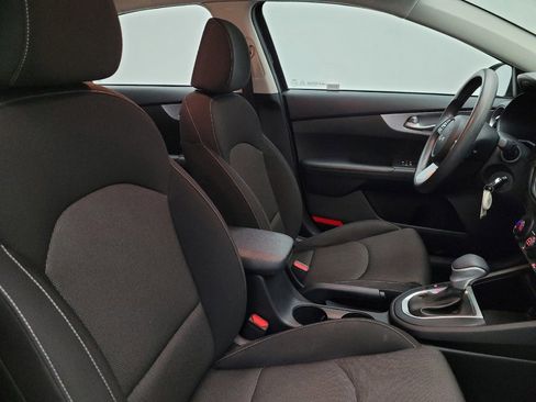 Used 2022 Kia Forte LXS w/ LXS Technology Package image 21