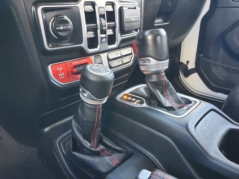 Certified 2020 Jeep Gladiator Rubicon image 21