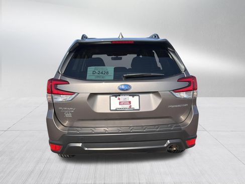 Certified 2022 Subaru Forester Premium w/ Popular Package #2 AWD/4WD image 6