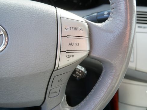 Used 2006 Toyota Avalon Limited FWD image 30