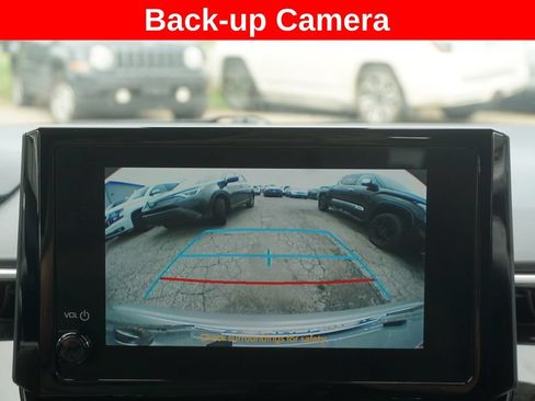 Used 2024 Toyota Corolla LE FWD image 7