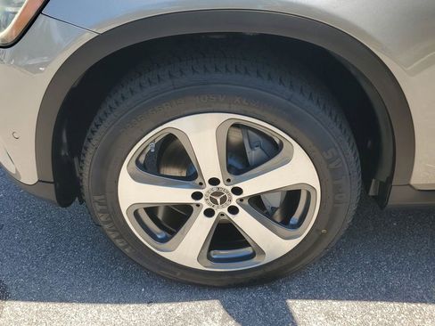 Used 2021 Mercedes-Benz GLC 300 4MATIC image 10