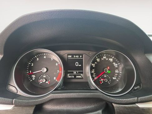 Used 2018 Volkswagen Passat 2.0T SE image 19