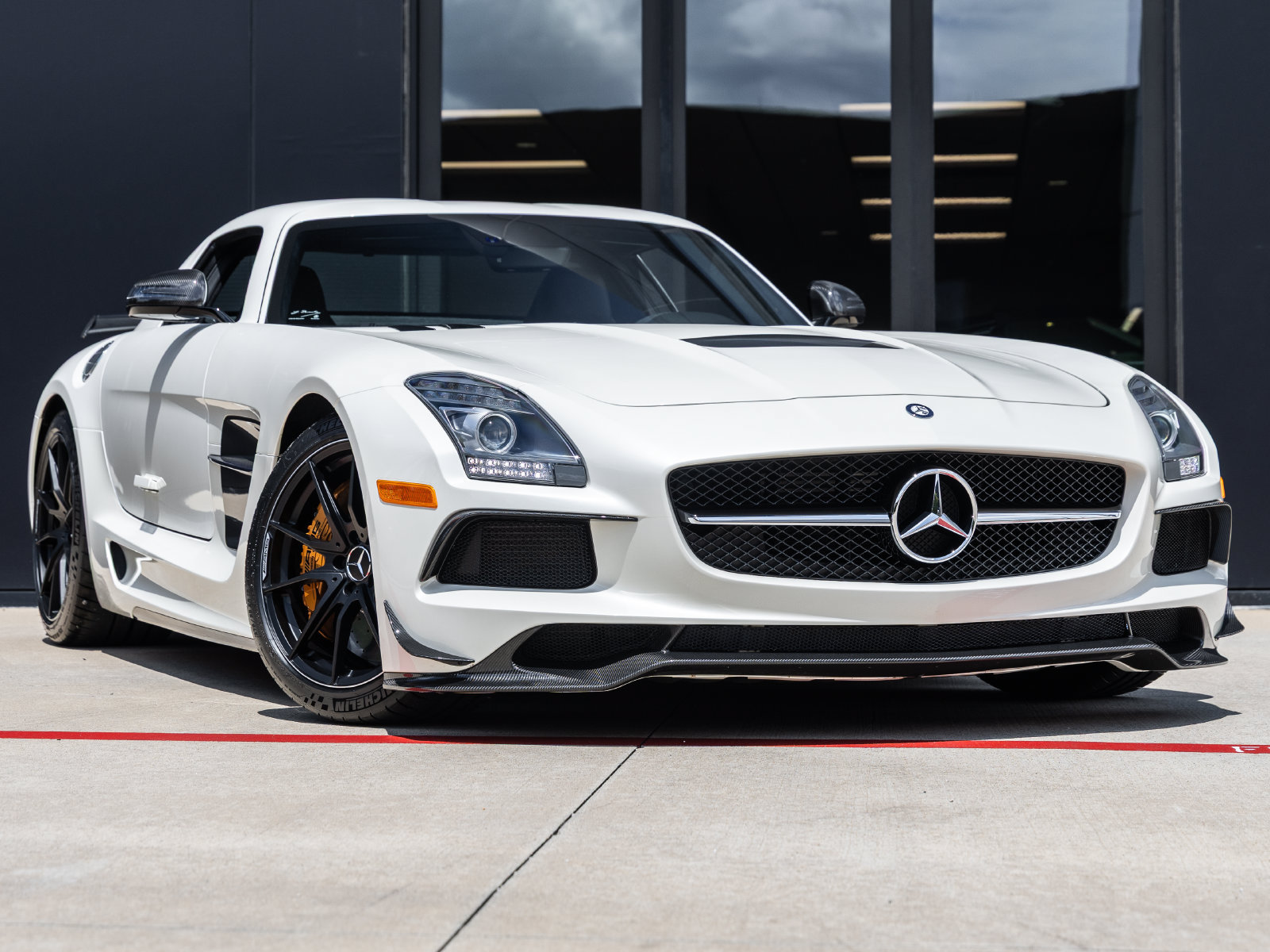 Used 2014 Mercedes-Benz SLS AMG Black Series image 3