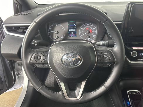 Used 2025 Toyota Corolla SE FWD image 29