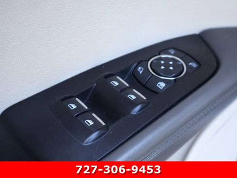 Used 2017 Lincoln MKX Reserve w/ Driver Assistance Package image 16