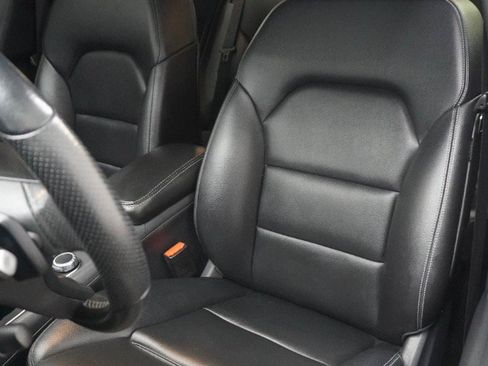 Used 2019 Mercedes-Benz GLA 250 4MATIC image 4