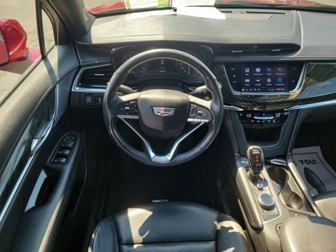 Used 2020 Cadillac XT6 Premium Luxury FWD image 12