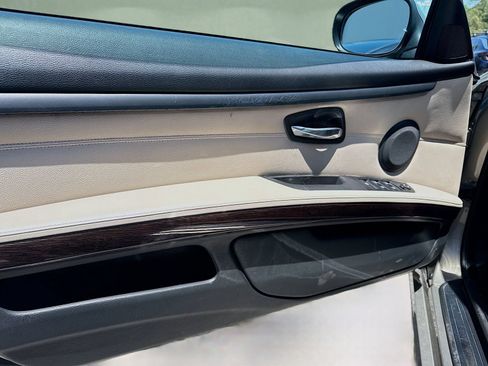 Used 2011 BMW 328i Convertible RWD image 21