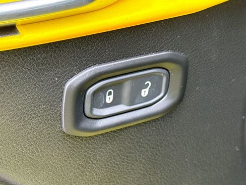 Used 2022 Jeep Wrangler Unlimited Rubicon 4xe image 22