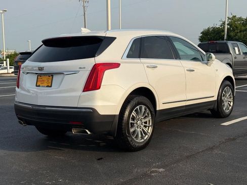 Used 2018 Cadillac XT5 Luxury FWD image 3