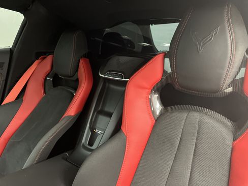 Used 2026 Chevrolet Corvette Z06 RWD image 15