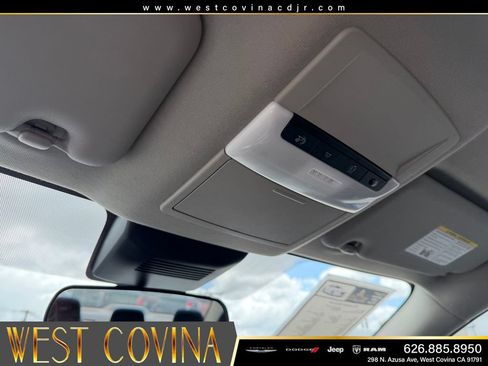 Used 2025 Nissan Sentra SV FWD image 28