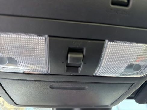 Used 2025 Nissan Frontier PRO-4X w/ Pro Premium Package image 15