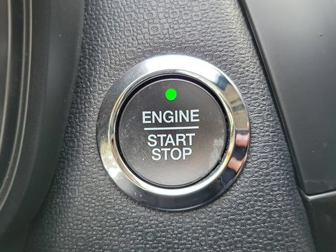 Used 2020 Ford EcoSport Titanium FWD image 29