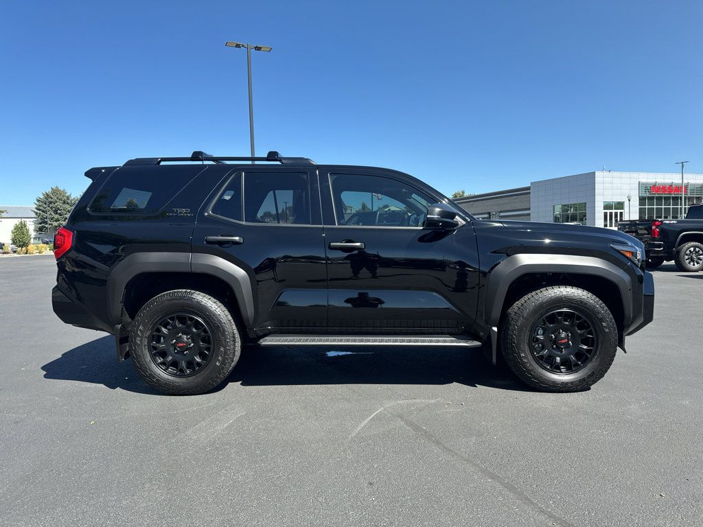 Certified 2025 Toyota 4Runner TRD Off-Road Premium AWD/4WD image 3