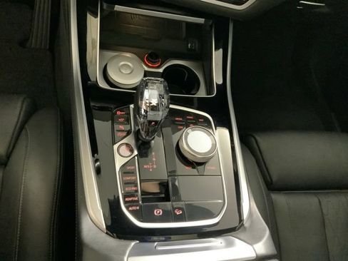 Used 2019 BMW X5 xDrive50i w/ Executive Package AWD/4WD image 19