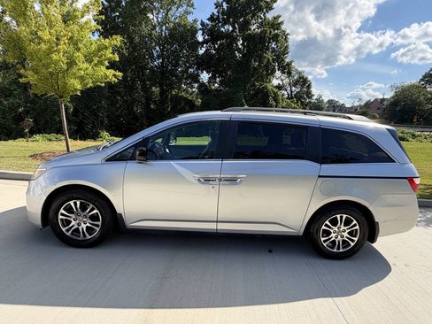 Used 2011 Honda Odyssey EX-L image 8