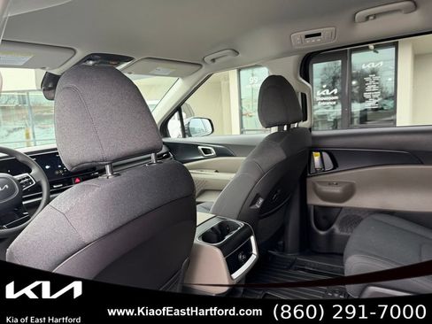 New 2026 Kia Carnival LX FWD image 19