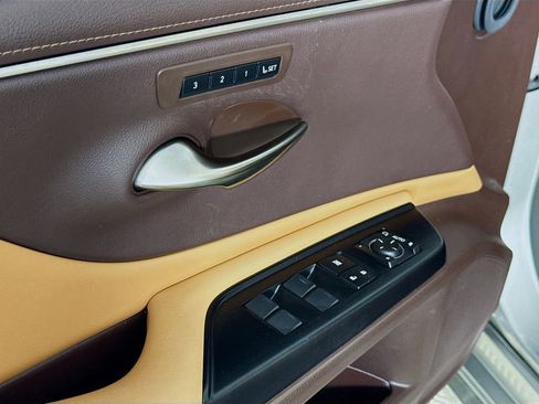 Used 2020 Lexus ES 350 w/ Premium Package image 18