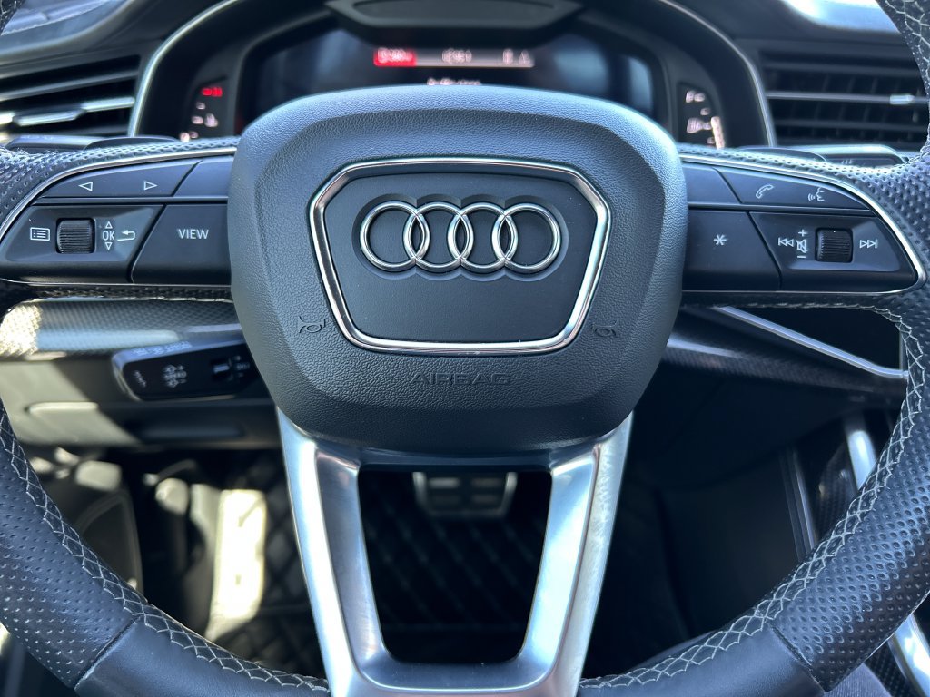 Used 2021 Audi SQ8 Prestige AWD/4WD image 9