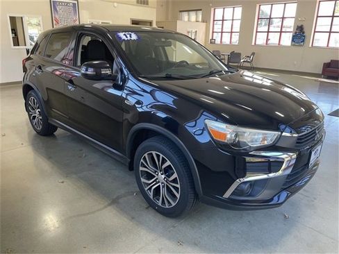 Used 2017 Mitsubishi Outlander Sport ES image 8