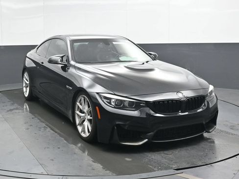 Used 2018 BMW M4 Coupe RWD image 5