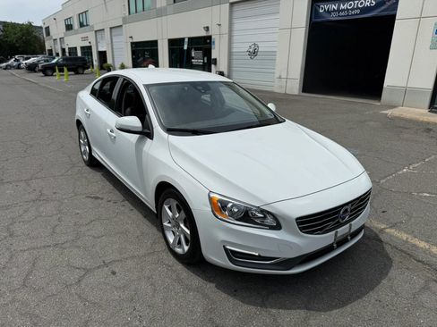 Used 2015 Volvo S60 T5 FWD image 16