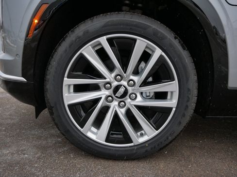 New 2026 Cadillac Vistiq Luxury image 13