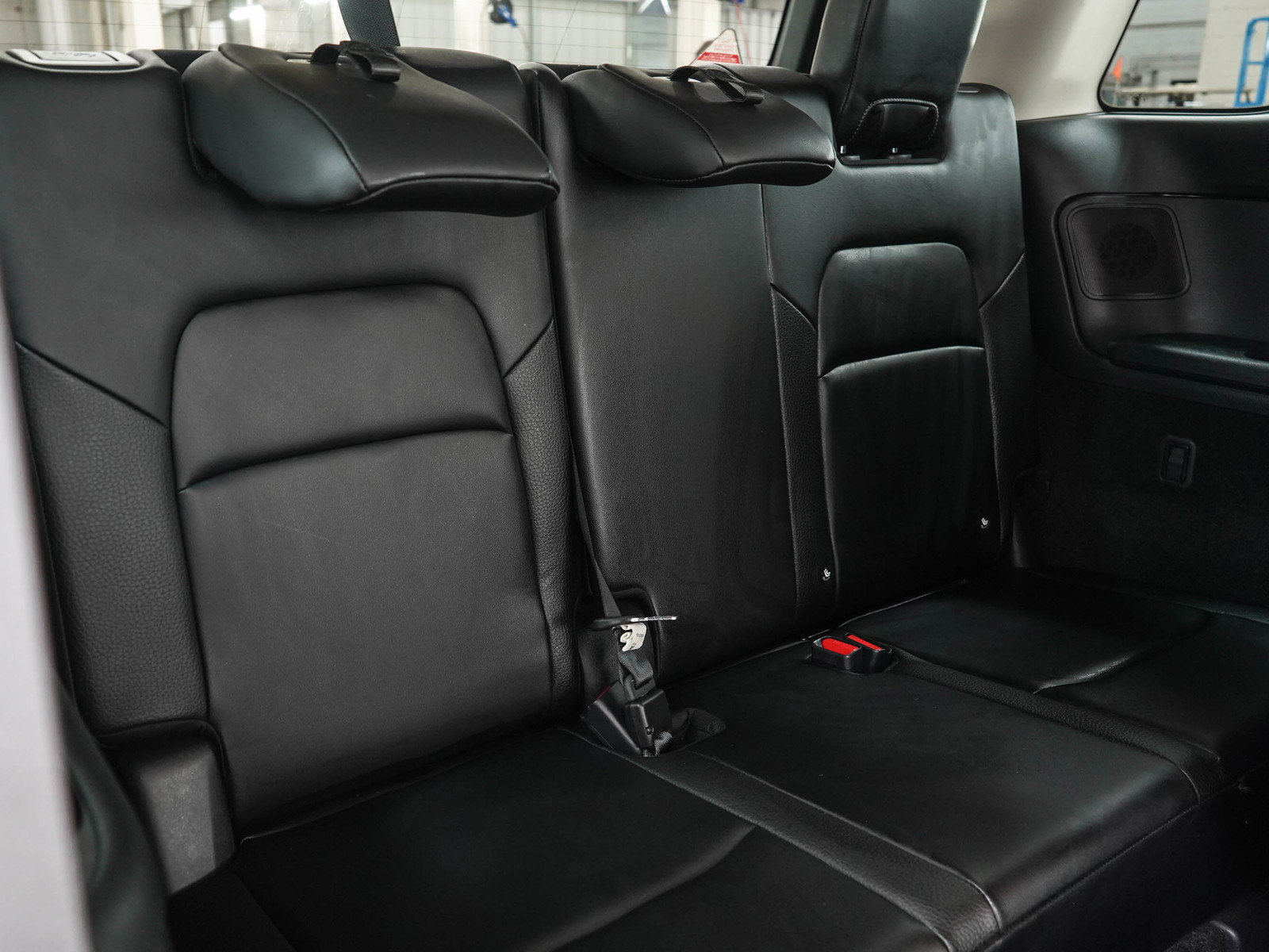 Used 2024 Nissan Pathfinder SL w/ SL Premium Package AWD/4WD image 15