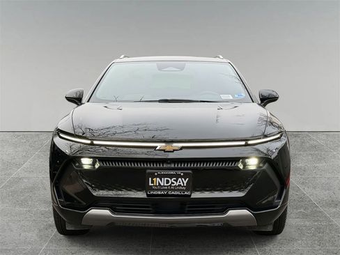 Used 2025 Chevrolet Equinox EV LT image 8