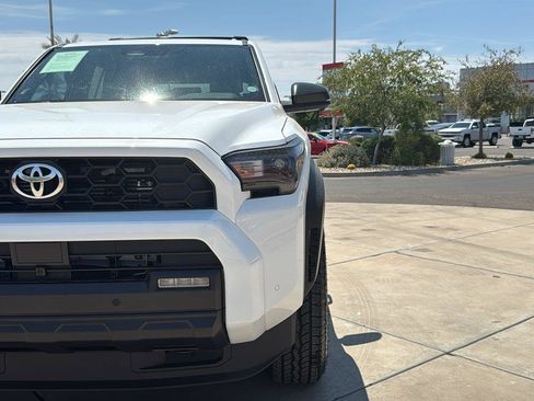 Used 2026 Toyota 4Runner TRD Off-Road Premium AWD/4WD image 3