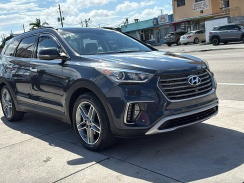 Used 2018 Hyundai Santa Fe FWD image 17