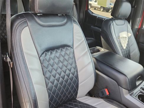 Used 2019 Ford F150 XLT w/ Equipment Group 302A Luxury image 17