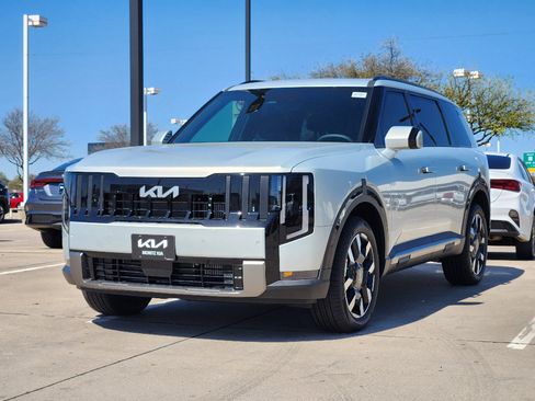 New 2027 Kia Telluride S image 2
